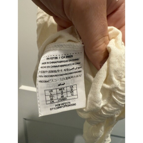 Women’s Guess Ivory Sleeveless Blouse Peplum Size Large - Picture 4 of 5